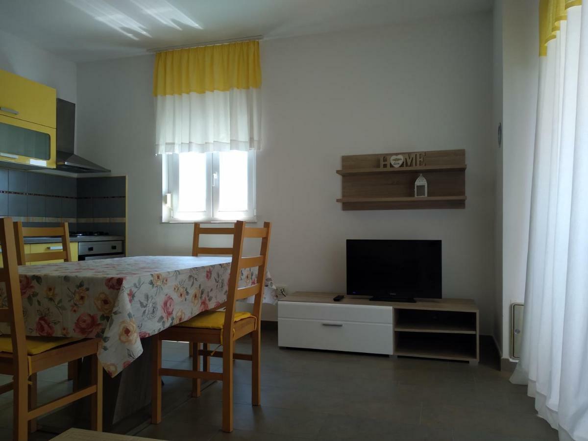Apartments Palit Rab Town Kültér fotó