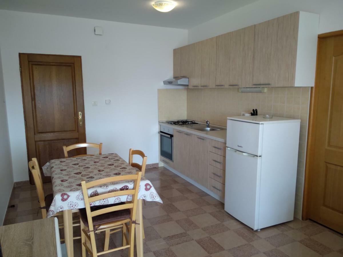 Apartments Palit Rab Town Kültér fotó