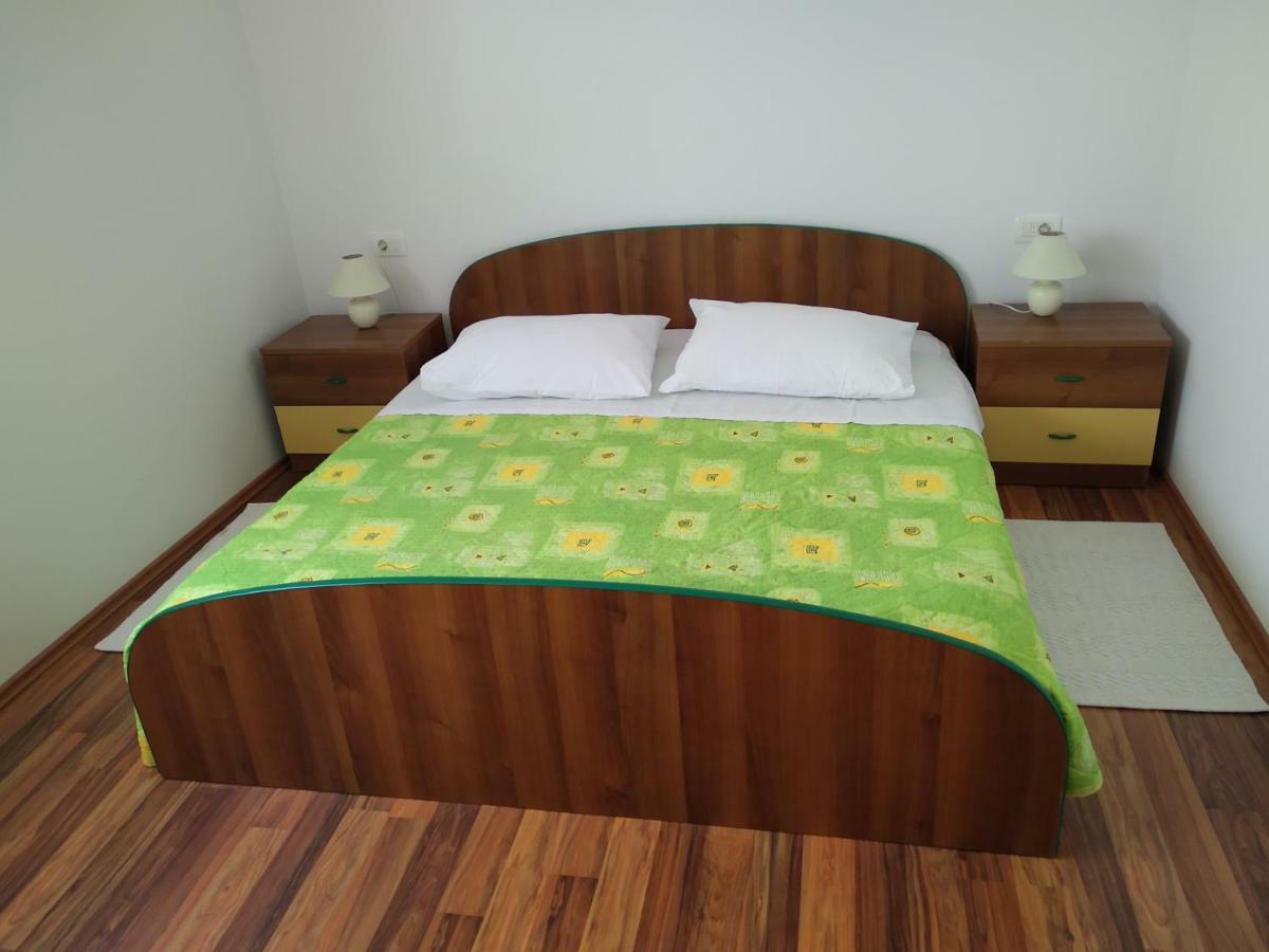 Apartments Palit Rab Town Kültér fotó